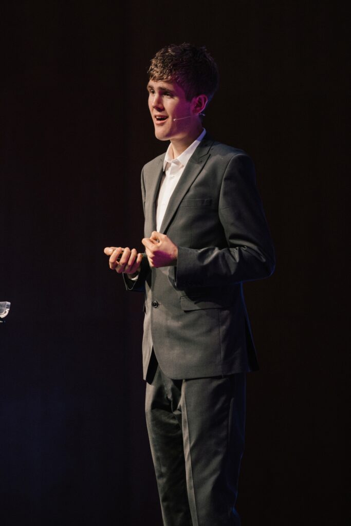 Alex 2 small Alex 2 small